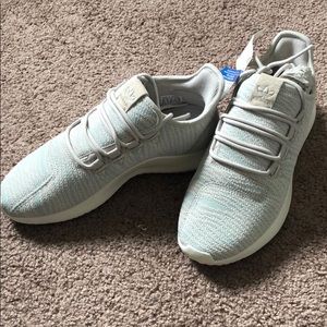 NWT ADIDAS ORGINALS Tubular Shadow Sneakers